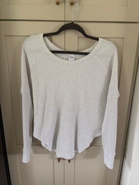 TNA Light Gray Waffle-Knit Long Sleeve Scoop Sweatshirt